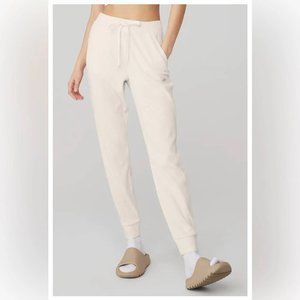 ALO Yoga Ribbed Muse Jogger Sweatpant in Oatmeal Loose Fit Womens XS (2-4)